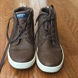 Boys Sperry Boots Size 4M
